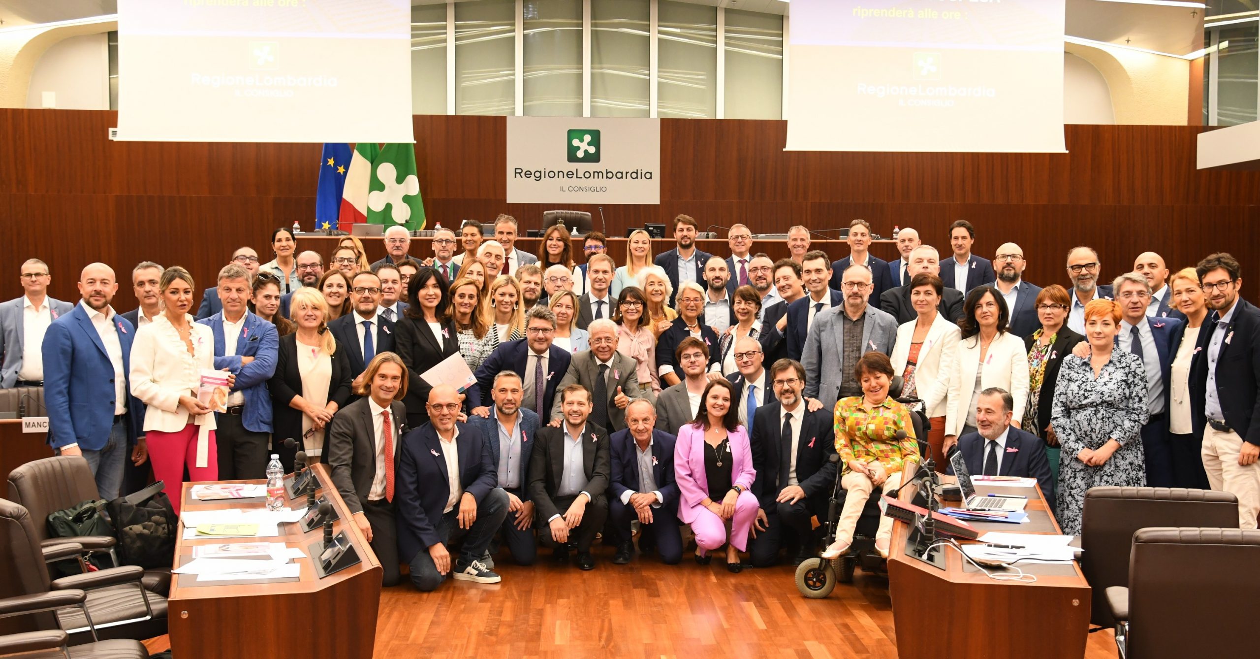 “Ottobre Rosa”: in Aula la cerimonia di sensibilizzazione sulla prevenzione del tumore al seno